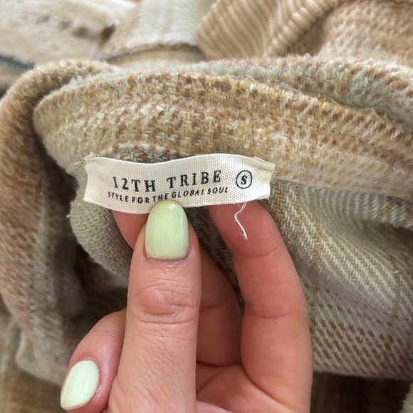 12th Tribe Mint Green and Beige Plaid Shacket - Picture 2 of 2